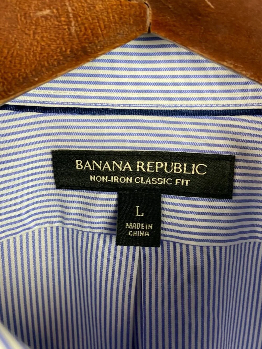 Banana Republic Non-Iron Classic Fit Blue & White Striped Button Up Size Large